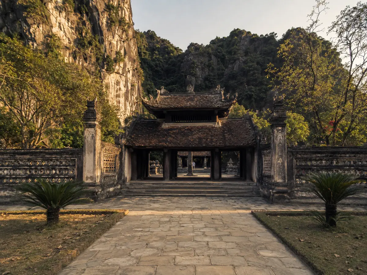 Cố đô Hoa Lư